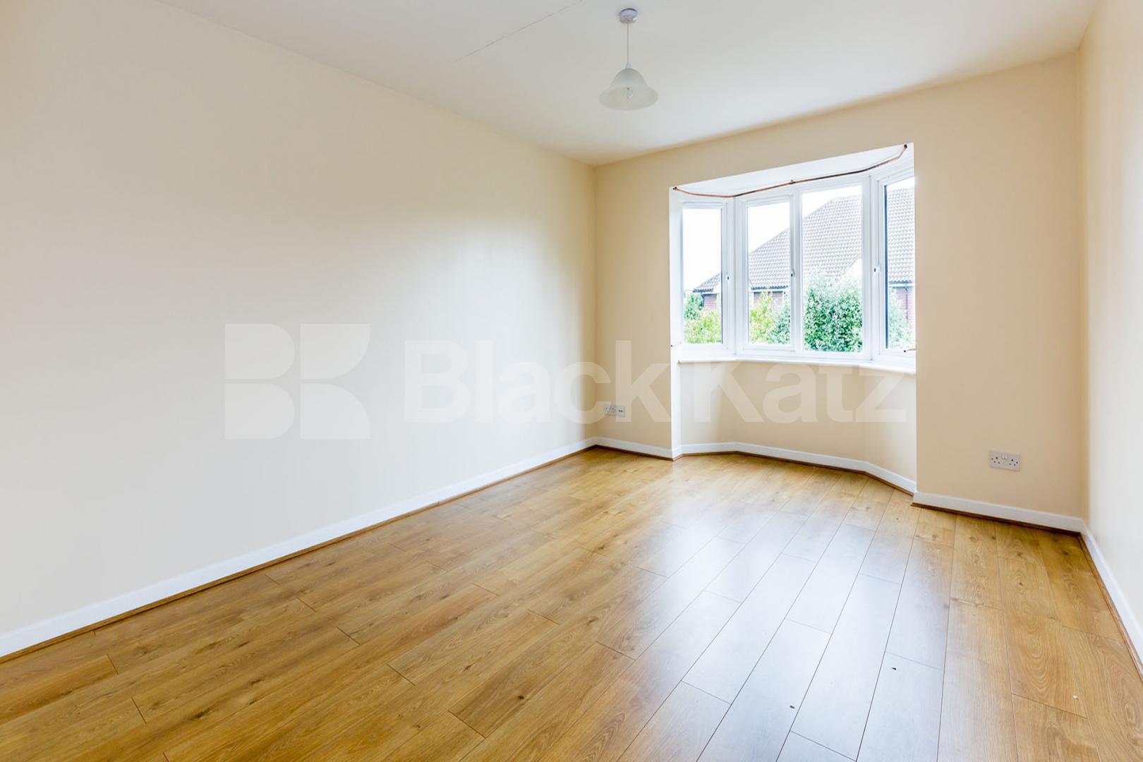 Large reception, 2 double bedroom rooms on a quiet residential street  Bunning Way , Caledonian Road 